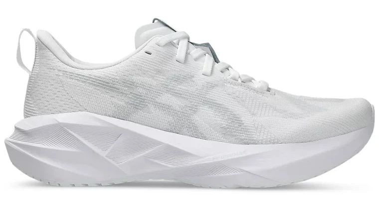 Asics Novablast 5